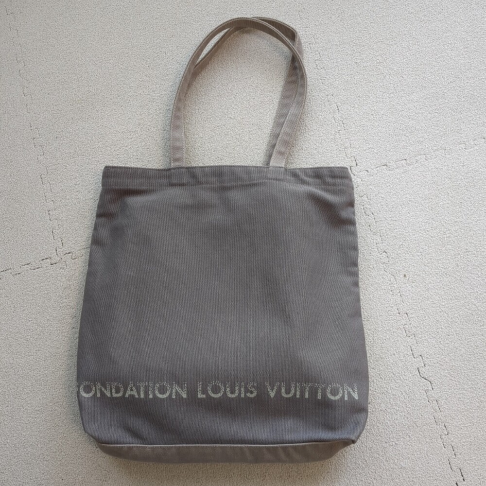FONDATION Louis Vuitton tote bag gray